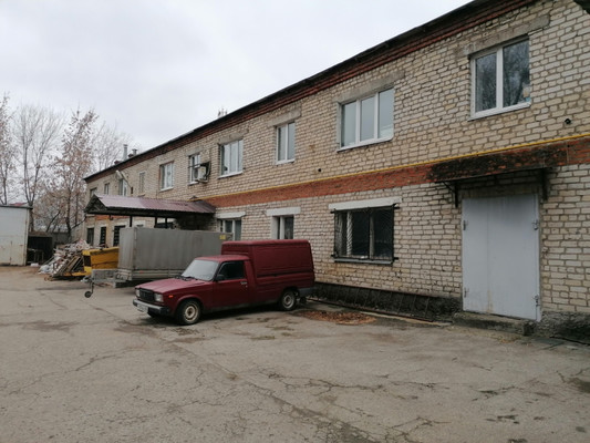 Снять  помещение свободного назначения