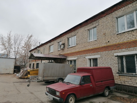 Снять  помещение свободного назначения