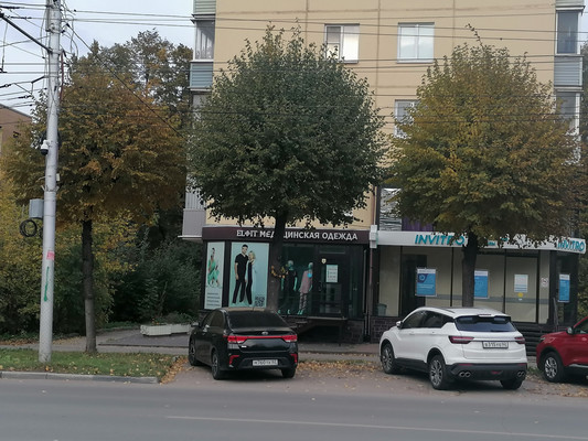 Снять  торговое помещение