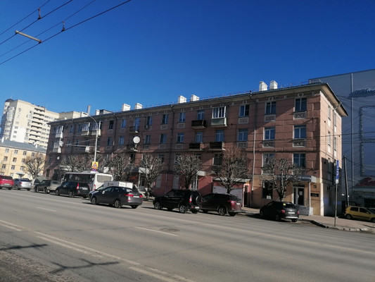 Снять  помещение свободного назначения
