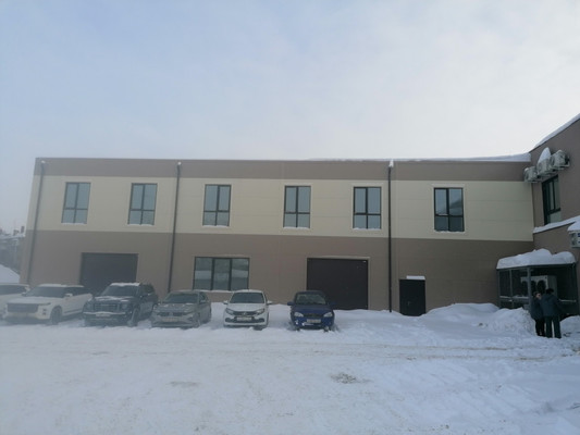 Снять  помещение свободного назначения