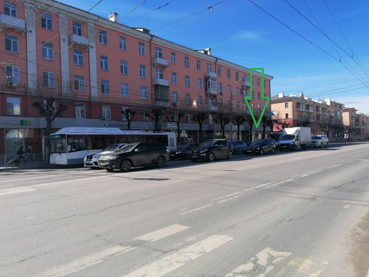 Снять  помещение свободного назначения