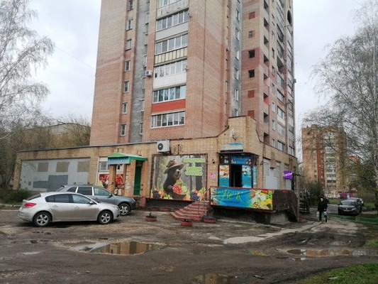 Снять  помещение свободного назначения